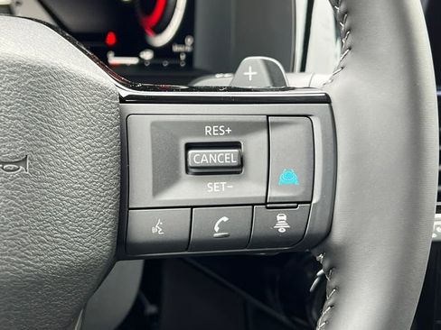 New 2026 Nissan Pathfinder SL image 21