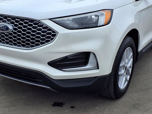 Used 2023 Ford Edge SEL image 25