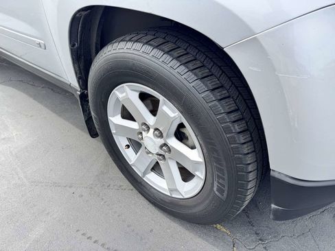 Used 2009 Saturn Outlook XR w/ Convenience Package FWD image 19