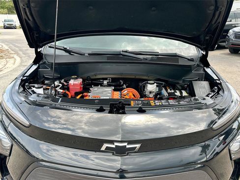 Used 2022 Chevrolet Bolt EUV LT w/ Comfort Package FWD image 31