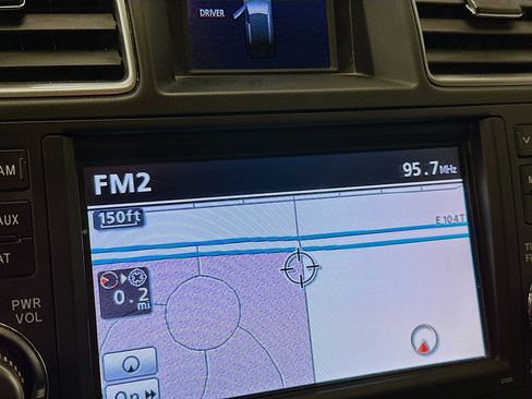 Used 2012 Toyota Highlander Limited w/ Tow Pkg image 21