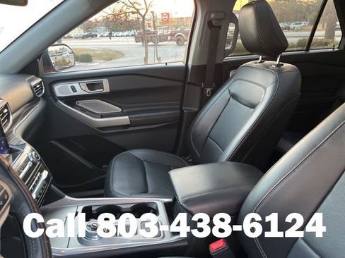 Used 2023 Ford Explorer Limited w/ Limited Technology Package RWD image 10