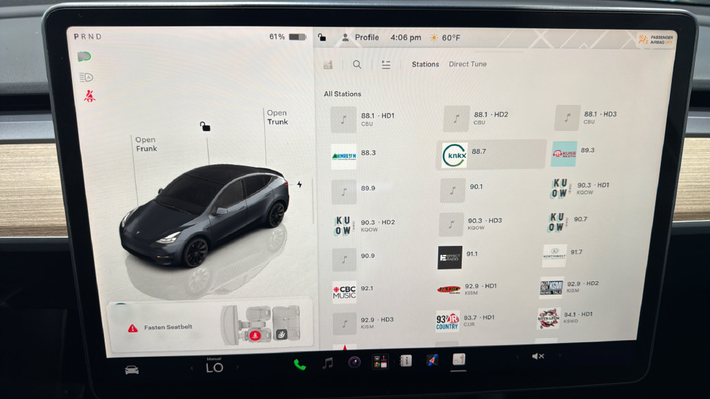 Used 2022 Tesla Model Y Long Range AWD/4WD image 28