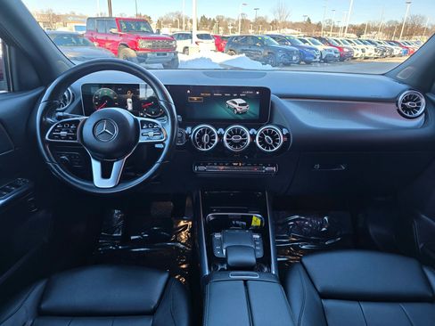 Used 2021 Mercedes-Benz GLA 250 GLA 250 Sport Utility 4D image 11