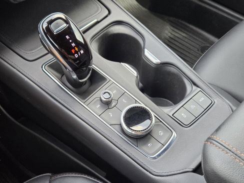 Used 2023 Cadillac XT4 Sport w/ Enhanced Visibility Package image 23