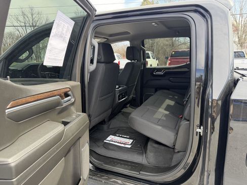Used 2024 GMC Sierra 1500 Elevation AWD/4WD image 11