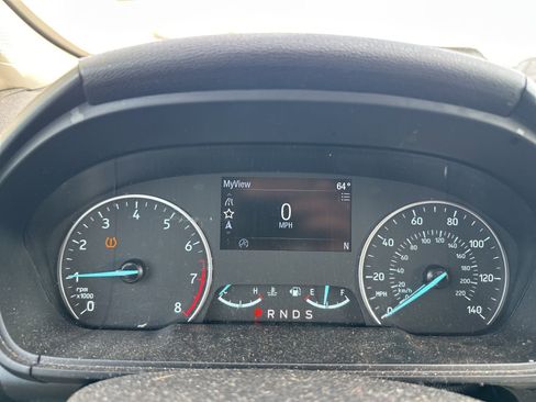 Used 2021 Ford EcoSport SE w/ SE Convenience Package image 6