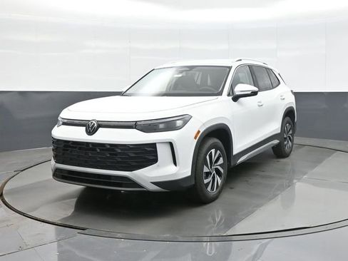 New 2026 Volkswagen Tiguan S AWD/4WD image 3