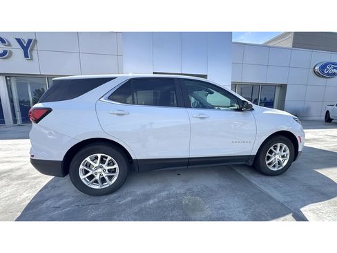 Used 2024 Chevrolet Equinox LT image 8