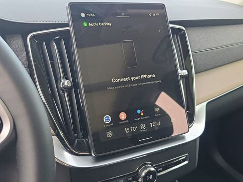 New 2026 Volvo XC90 T8 Plus image 33