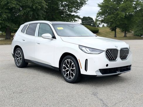 New 2026 BMW X3 xDrive30i w/ Convenience Package AWD/4WD image 8