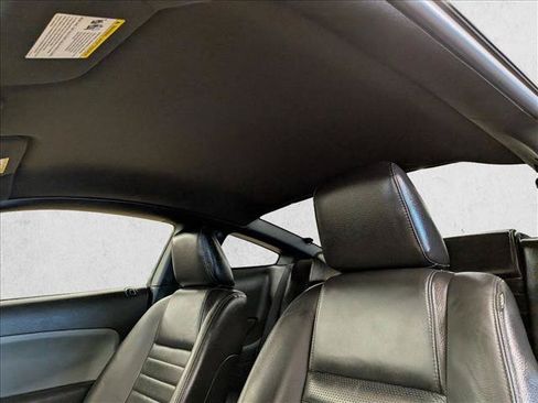 Used 2005 Ford Mustang GT RWD image 17