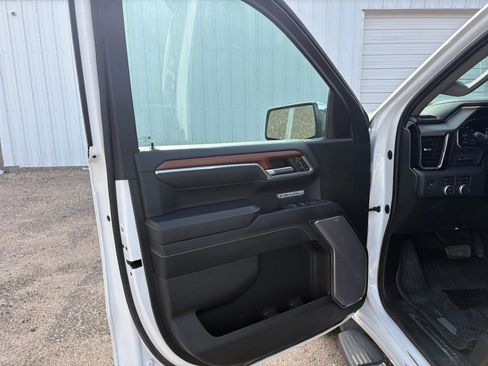 Used 2023 GMC Sierra 1500 Denali w/ Technology Package image 25