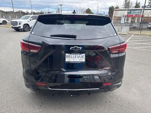 Used 2025 Chevrolet Blazer RS w/ Driver Confidence II Package image 4