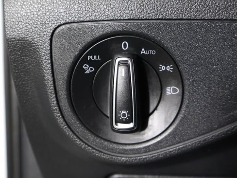 Used 2023 Volkswagen Atlas Cross Sport SE w/ Panoramic Sunroof Package AWD/4WD image 41