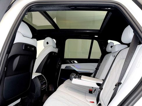 Used 2023 BMW X5 xDrive40i w/ M Sport Package AWD/4WD image 21