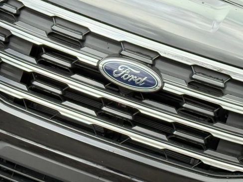 Used 2026 Ford Explorer Active w/ Active Comfort Package image 3