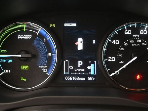 Used 2021 Mitsubishi Outlander SEL image 17