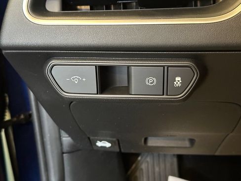 Used 2025 Kia K4 LXS FWD image 18