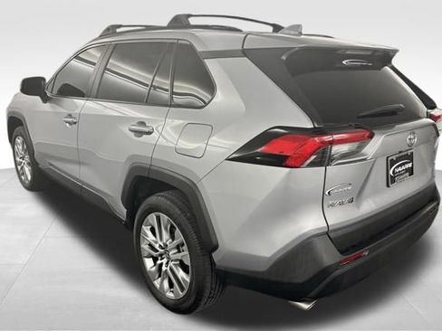 Used 2024 Toyota RAV4 XLE Premium image 6