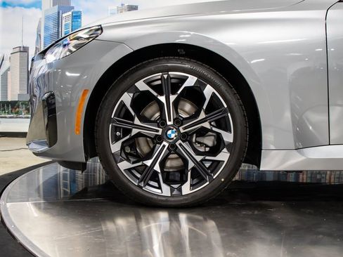 Used 2025 BMW 230i xDrive Coupe image 7