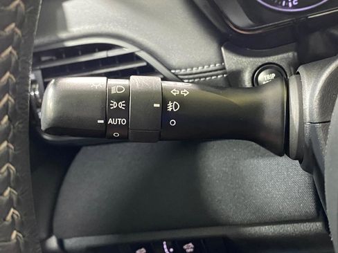 Used 2024 Subaru Outback Premium AWD/4WD image 23