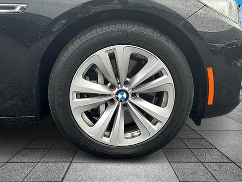 Used 2017 BMW 535i Gran Turismo image 8