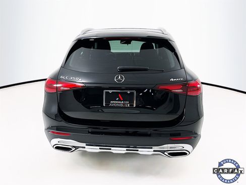 Used 2025 Mercedes-Benz GLC 350e 4MATIC image 7