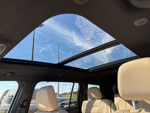 New 2025 Jeep Grand Cherokee L Limited w/ Luxury Tech Group II image 41