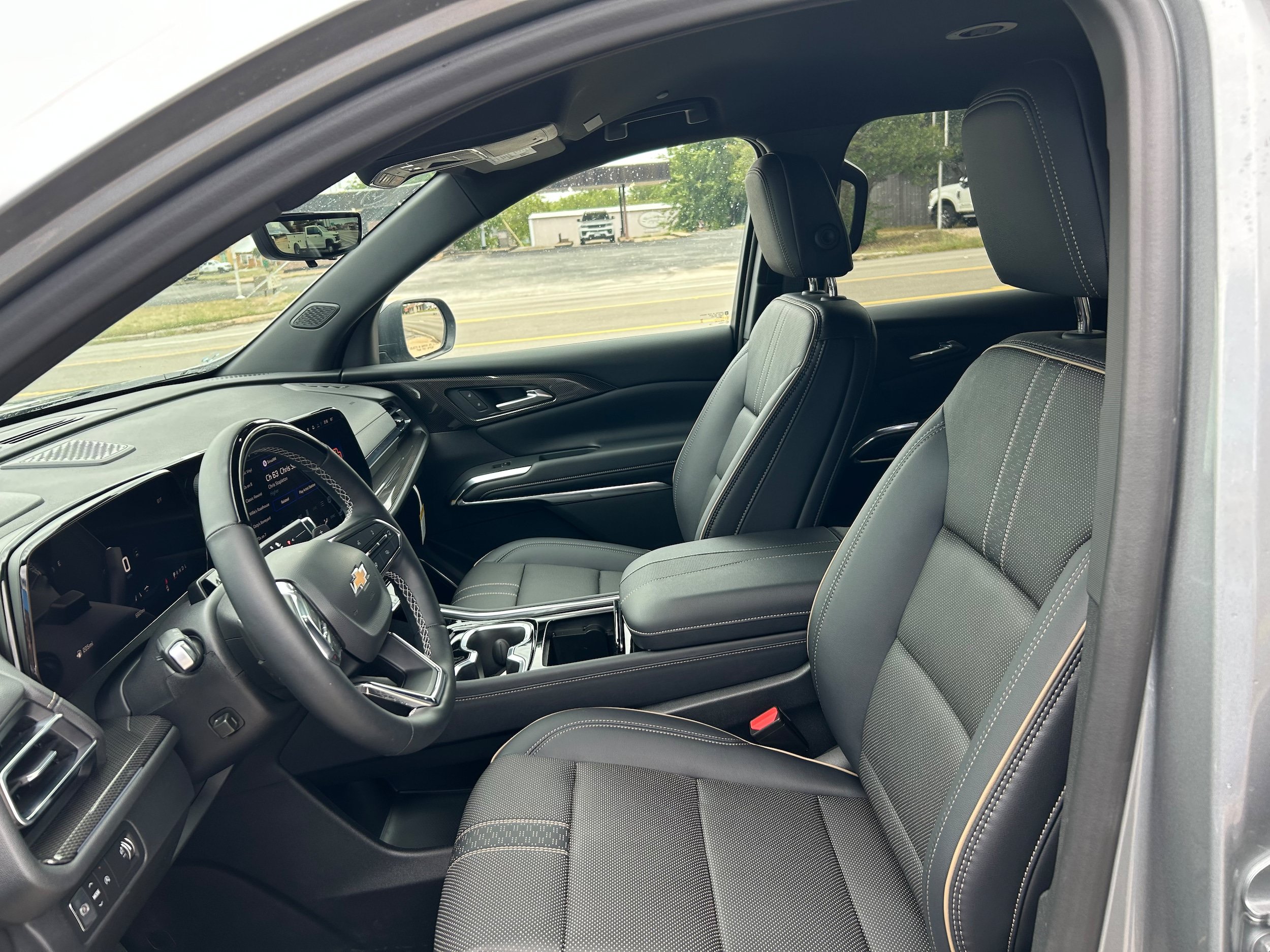 New 2026 Chevrolet Traverse High Country FWD image 18