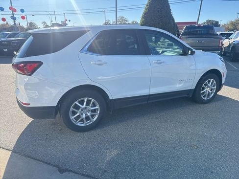 Used 2024 Chevrolet Equinox LT image 4