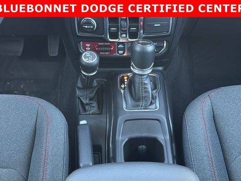 Used 2025 Jeep Gladiator Rubicon image 18