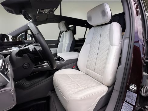Used 2026 Cadillac Escalade IQ Sport 1 AWD/4WD image 8