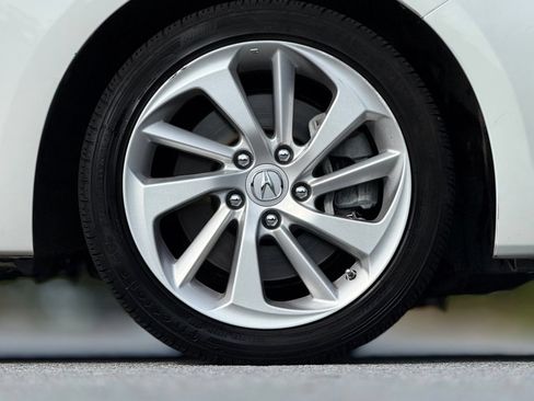 Used 2017 Acura ILX FWD image 21