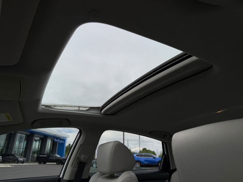 Certified 2018 Honda Accord EX image 23