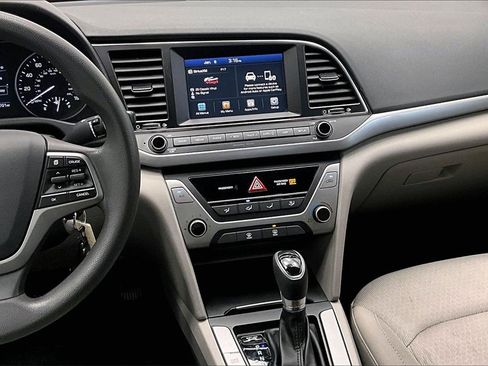 Used 2018 Hyundai Elantra SEL image 6