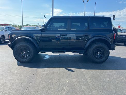 Used 2024 Ford Bronco Wildtrak AWD/4WD image 3