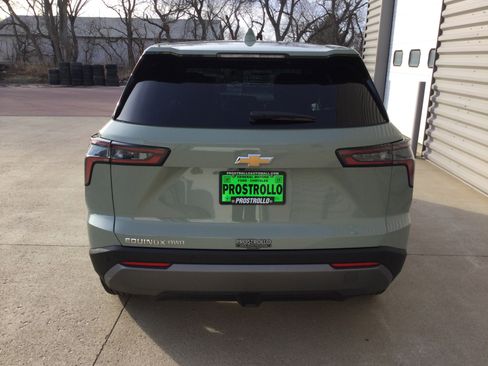 New 2026 Chevrolet Equinox LT image 4