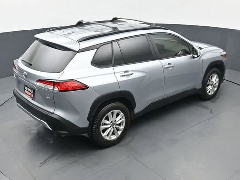Certified 2024 Toyota Corolla Cross LE image 43