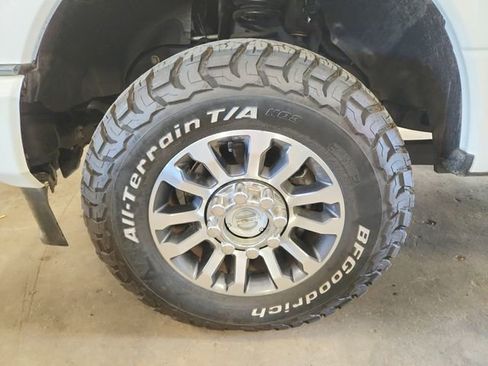 Used 2022 Ford F250 Lariat w/ Lariat Ultimate Package image 53