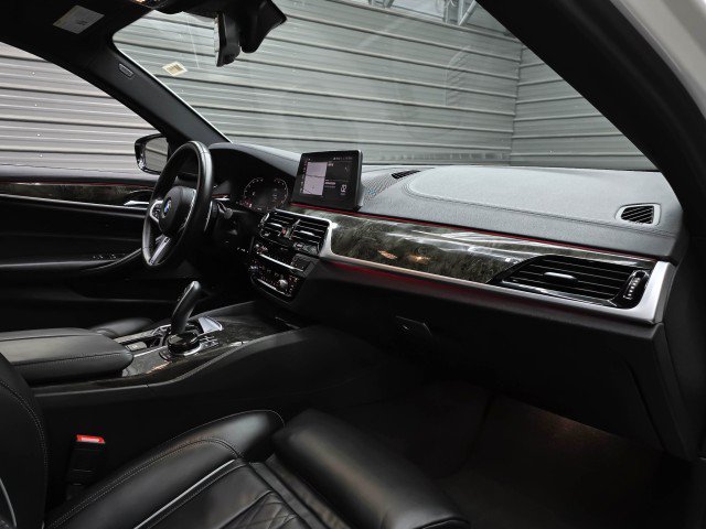 Used 2020 BMW M550i xDrive AWD/4WD image 13