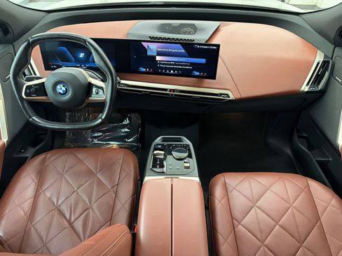 Used 2024 BMW iX xDrive50 w/ Sport Package AWD/4WD image 14