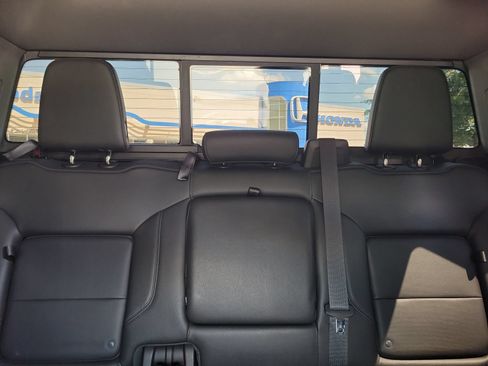 Used 2022 GMC Sierra 1500 SLT AWD/4WD image 22