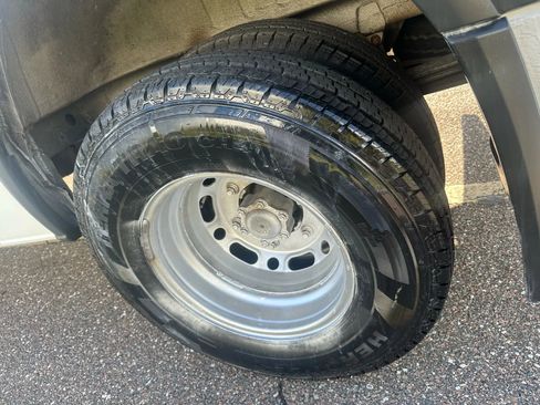 Used 2012 Mercedes-Benz Sprinter 3500 image 24