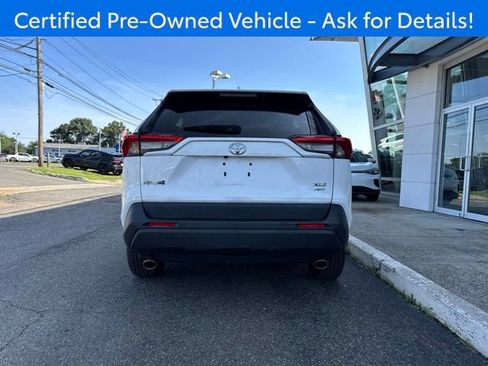 Used 2022 Toyota RAV4 XLE w/ Convenience Package AWD/4WD image 8