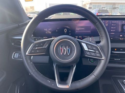 Used 2025 Buick Enclave Preferred image 12