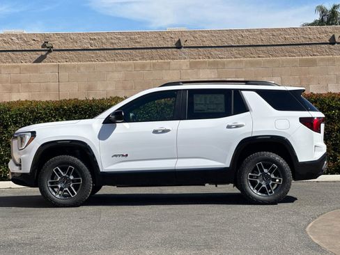 New 2026 GMC Terrain AT4 AWD/4WD image 7