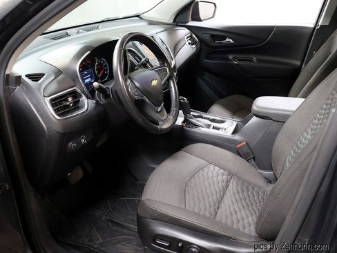Used 2019 Chevrolet Equinox LT FWD image 12