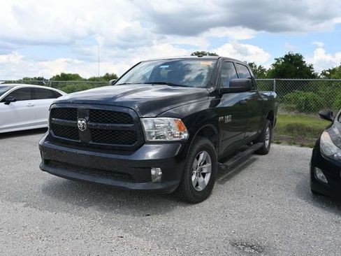 Used 2018 RAM 1500 Express AWD/4WD image 5