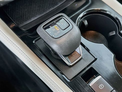 Used 2023 Nissan Rogue SL FWD image 24